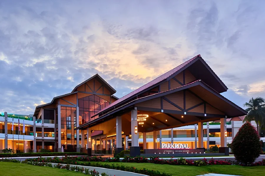 ParkRoyal AFamosa 1